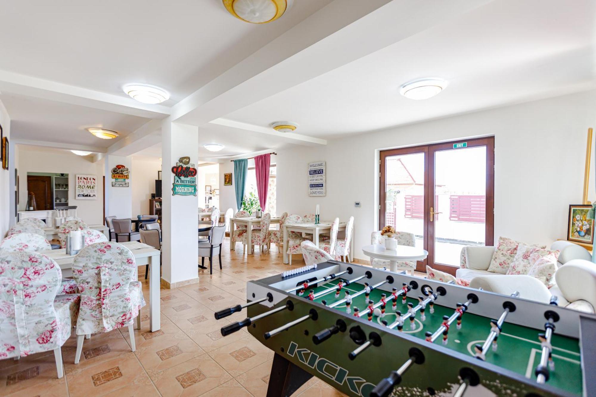 Gasthaus Sacalaz Hotel Timisoara Bagian luar foto